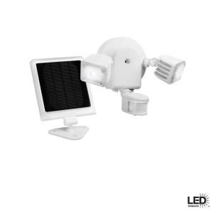 Defiant 500 Lumen Twin Solar Outdoor Motion White LED Security Light 2100W