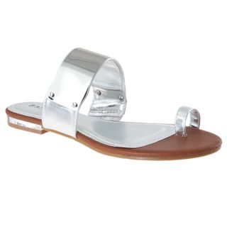 Riverberry Women's 'Bloom 73' Silver Toe Ring Sandals Sandals