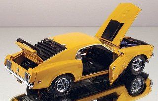 Franklin Mint 1:24 1970 Ford Mustang Boss 429 yellow: Toys & Games
