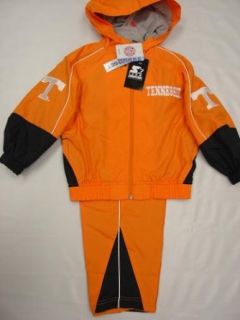 Tennessee Volunteers Youth / Kids 2 pc black and orange Wind Suit hooded jacket and pants: Clothing