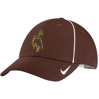 NIKE Mens Wyoming Cowboys Sideline Coaches Adjustable Cap, Brown/white