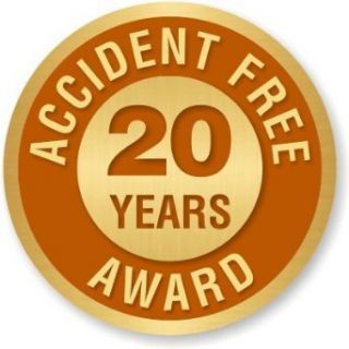 Accident Free Award 20 Years Pin, Enameled Metal Lapel Pin, 0.625" x 0.625": Clothing