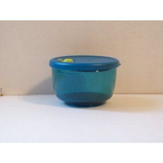 Tupperware Vent N Serve 8.5 cups/2 Quart Large Round Microwave Dish in Teal: Kitchen & Dining