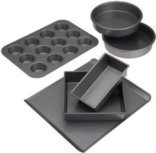 Chicago Metallic 6 Piece Commercial II Non Stick Essential Bakeware Set: Kitchen & Dining