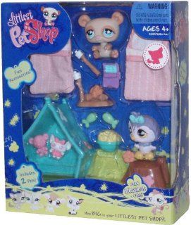 Littlest Pet Shop Messiest Series Portable Collectible Gift Set   Owl (#924) and Brown Bear (#925) Plus 2 Sleeping Bags, Tent, "Popcorn", "Canned Sardines", 2 Fishes, Tree Log, Campfire and 2 Sticks with Marshmallow: Toys & Games