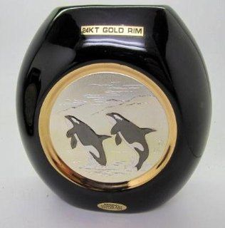 Art of Chokin Black Porcelain Vase Orca Whale Killer Whales 24K Gold Trim : Decorative Vases : Everything Else