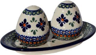 Polish Pottery Salt and Pepper Shakers From Zaklady Ceramiczne Boleslawiec #961 du60 Unikat Pattern: Kitchen & Dining