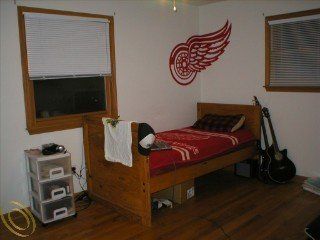 Red Wings Wall Decal Graphic Also used For Garage door or window   Home And Garden Products