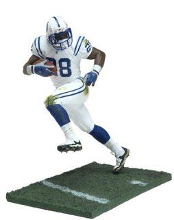 Marshall Faulk #29 Indianapolis Colts White Uniform Chase Alternate Variant McFarlane NFL Series 7 Action Figure: Toys & Games