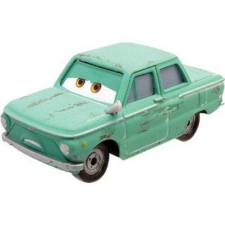 Disney/Pixar Cars 2 Petrov Trunkov #18 1:55 Scale: Toys & Games