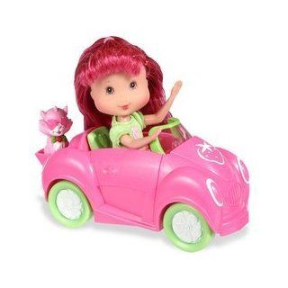Strawberry Shortcake: Scootin' Along   Sweet Ride Along Strawberry Shortcake with Custard: Toys & Games