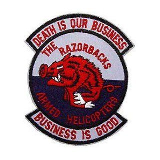 US Army Military Iron On Patch   Air & Armored Cavalry   The Razorbacks Logo: Clothing