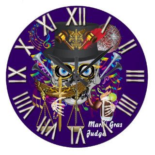 Mardi Gras background color, gold, purple, green Round Wall Clocks