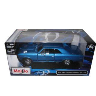Maisto 1966 Chevrolet Chevelle SS 396 (Colors May Vary): Toys & Games