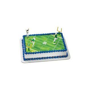 Football Field Cake Decorating Set: Kitchen & Dining