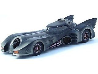 Hot Wheels 1:18 Scale "Battle Damaged Batmobile" Rare Limited Edition 1/10,000 : G3665: Toys & Games