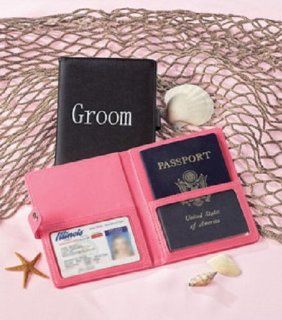 WILTON Cake Decorating and Party Supplies 1006 3045 PASSPORT CASES Wil: Kitchen & Dining