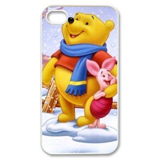 Disney Winnie the Pooh Playing Snow In Christmas Season iPhone 4/4S Case: Cell Phones & Accessories