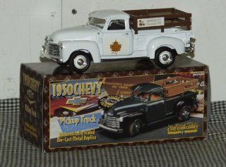 Ertl Collectibles 1950 Chevy Pickup Truck Die Cast Replica White   Hershey in 98 Toys & Games