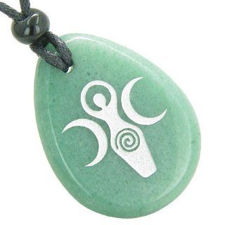Triple Goddess Celtic Lady Blessing Good Luck Amulet Quartz Green Aventurine Wish Totem Gem Stone Necklace Pendant: Ladies Celtic Jewelry Necklaces: Jewelry