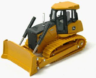 John Deere 850 J Crawler   Yellow ERTL: Toys & Games