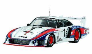 1/24 Martini Porsche 935/78 LeMans: Toys & Games