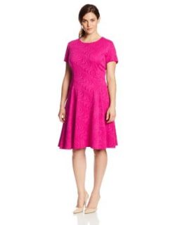 Gabby Skye Women's Plus Size Short Sleeve Wavy Knit Fit and Flare Dress at  Womens Clothing store: