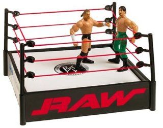 WWE Raw Stunt Action Ring with 2 Figures: Toys & Games