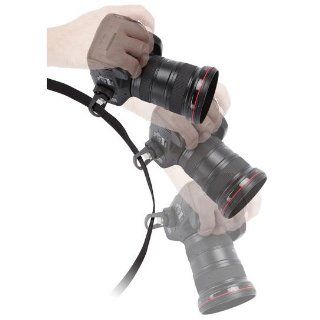 Case Logic DCS 101 DSLR Quick Sling (Black) : Camera And Optics Carrying Straps : Camera & Photo