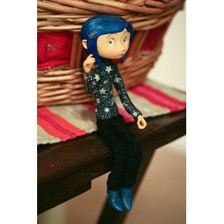 Coraline in Star Spangled Sweater   NECA Comicon 2009 EXCLUSIVE: Toys & Games
