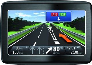 TomTom Via 120 Europe Traffic Navigationssystem (11 cm (4,3 Zoll) Touchscreen, TMC, Bluetooth, Sprachsteuerung, Parkassistent, IQ Routes, Europa 45): Navigation & Car HiFi