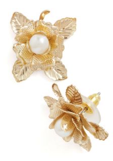 Pearl in Bloom Earrings  Mod Retro Vintage Earrings